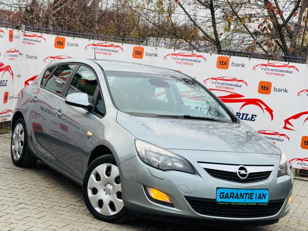 OPEL ASTRA J/ Fab.- 07.2012 / 1.7 DIESEL 131 Cp / EURO 5 / POSIBILITATE RATE / BuyBack / GARANTIE 1 AN