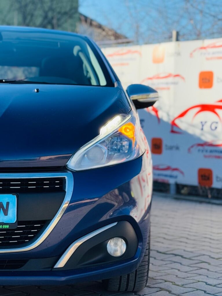 Peugeot 208 BlueHdi/1.6 Diesel 100 cp / Fab09.2017/ Euro 6 / Posibilitate Rate Cu Buletinul/GARANTIE 1 AN