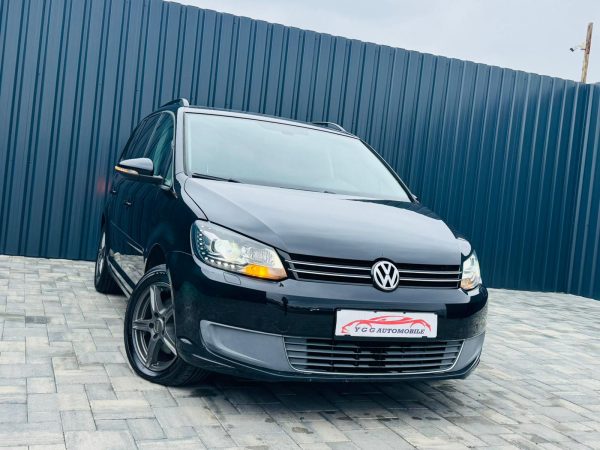 Volkswagen Touran 5 Locuri RAR EFECTUAT / 1.2 BENZINA 105CP / Euro 5 / Fab 05.2011/ Posibilitate Rate / BuyBack / GARANTIE 1 AN