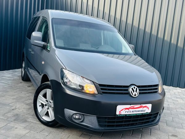 VOLKSWAGEN CADDY MIXT / FAB 10.2011 / 1.6 DIESEL 75CP / EURO 5 / Posibilitate Rate / BuyBack / GARANTIE 1 AN
