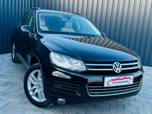 VOLKSWAGEN TOUAREG / FAB 11.2013 / 3.0 DIESEL 204CP / EURO 5 / 4X4 / Posibilitate Rate / BuyBack / GARANTIE 1 AN