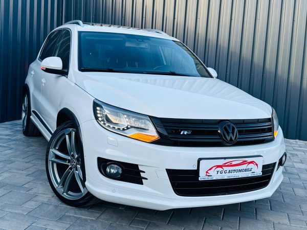 VOLKSWAGEN TIGUAN R-LINE / FAB 03.2012 / 2.0 BENZINA 210CP / 4X4 / EURO 5 / Posibilitate Rate / BuyBack / GARANTIE 1 AN