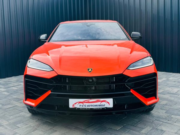 LAMBORGHINI URUS SE / 4.0 HYBRID PERFORMANCE 800CP / FAB 09.2025 / EURO 6 / 4X4 / Posibilitate Rate / BuyBack / Garantie 5 ANI
