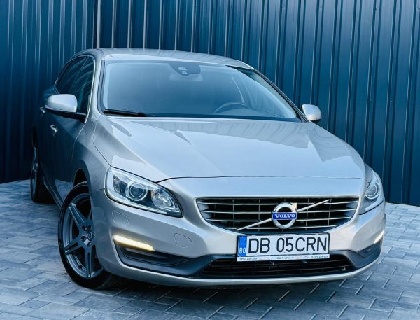VOLVO V60 / 2.0 DIESEL 163 CP / FAB 05-2013 / EURO 5 / Posibilitate Rate / BuyBack / GARANTIE 1 AN