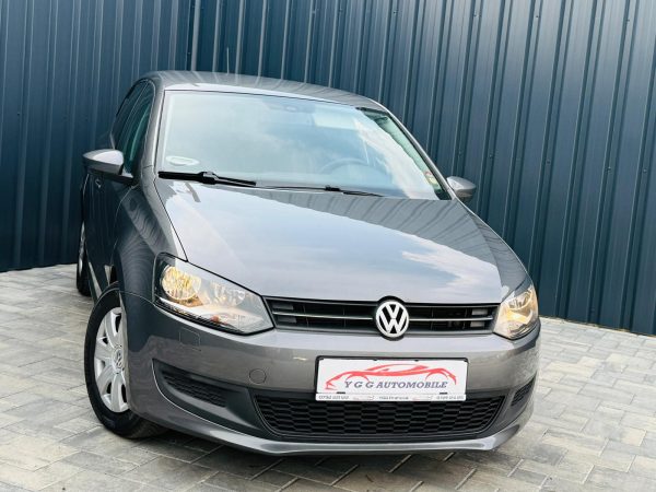 VOLKSWAGEN POLO / 1.6 DIESEL 90CP / FAB 03.2010 / EURO 5 / Posibilitate Rate / BuyBack / Garantie 1 AN
