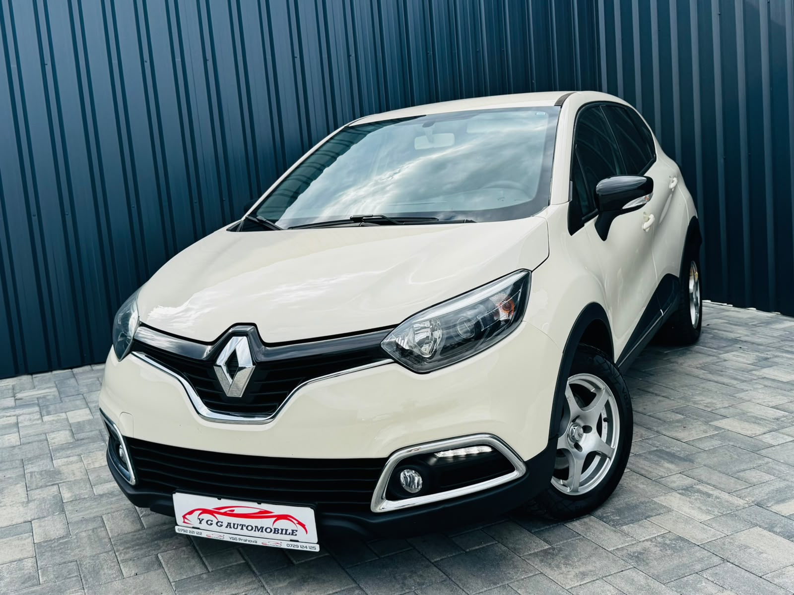 RENAULT CAPTUR / FAB 09.2016 / 1.2 BENZINA 120CP / EURO 6 / Posibilitate Rate / Buy-Back / GARANTIE 1 AN