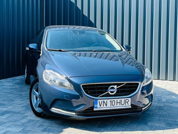 VOLVO V40 / 2.0 DIESEL 190 CP / FAB 10-2014 / EURO 5 / Posibilitate Rate / BuyBack / GARANTIE 1 AN