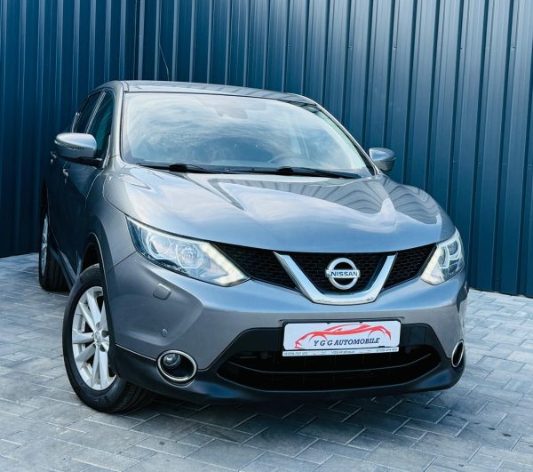 NISSAN QASHQAI / 1.6 DIESEL 131CP / FAB 12-2015 / EURO 6 / 4X4 / Posibilitate Rate / BuyBack / GARANTIE 1 AN