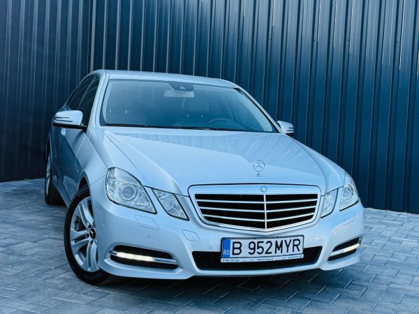 MERCEDES E220D / 2.2 DIESEL 136 CP / FAB 06-2010 / EURO 5 / Posibilitate Rate / BuyBack / GARANTIE 1 AN