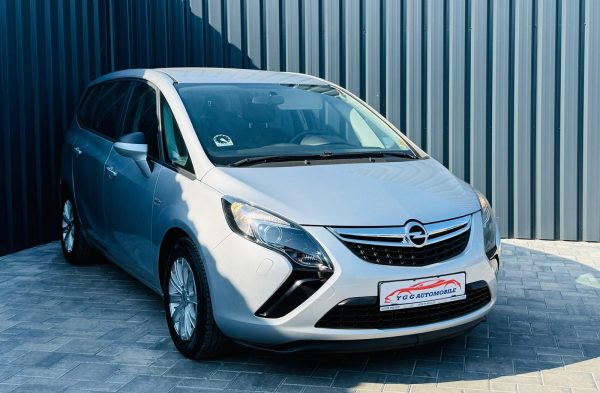 OPEL ZAFIRA / 7 LOCURI / FAB 12.2013 / 1.4 BENZINA 120CP / EURO 5 / POSIBILITATE RATE / BuyBack / GARANTIE 1 AN