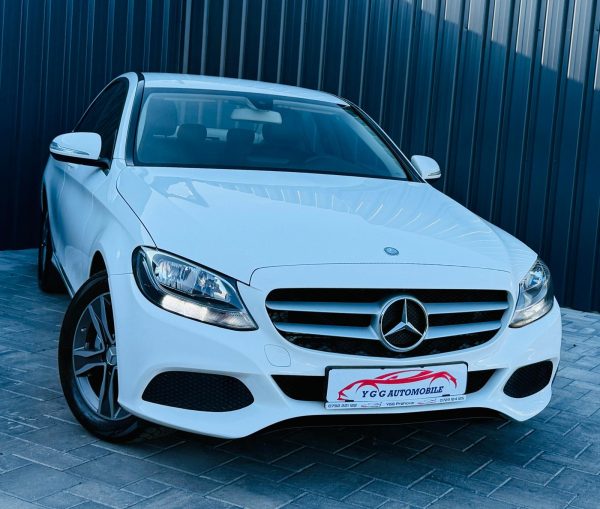 MERCEDES C220 CDI / 2.2 DIESEL 170CP / FAB 01-2015 / EURO 6 / Posibilitate Rate / BuyBack / Garantie 1 AN